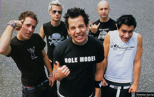 simple-plan-01.jpg